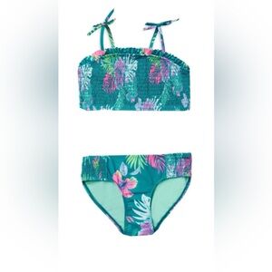 Justice for girl bikini size 12/14
Floral smoked ruffle top 2 pcs